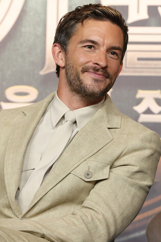 British actor Jonathan Bailey in Seoul