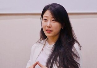 Scrutinizing AI: AI Policy Shifts and the Future of Creativity