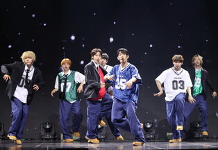S. Korean boy group AHOF
