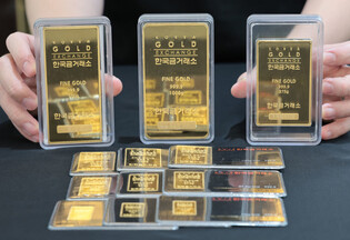 Gold trade surges to all-time high in H1