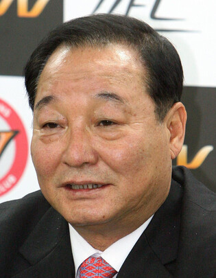 Ex-KBO manager Lee Kwang-hwan dies
