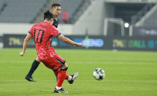 S. Korea-China match in East Asian championship