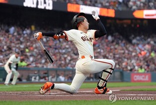 하루 쉰 이정후, 필라델피아전 1안타…야수선택으로 쐐기 타점