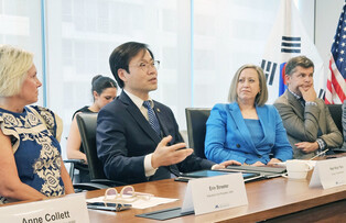 S. Korean trade minister meets U.S. industry body's officials