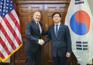 S. Korean trade minister meets U.S. commerce secretary