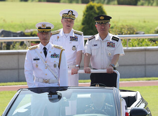 Military chiefs of S. Korea, Japan meet