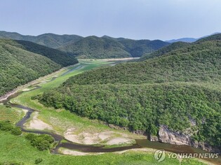 李대통령, '반구천 암각화' 세계유산 등재에 "온 국민과 환영"