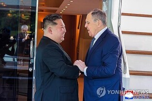 (LEAD) N. Korea's Kim reaffirms unconditional support for Russia in Ukraine war: KCNA