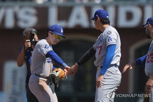 김혜성, 적시타로 팀 7연패 탈출 앞장…이정후는 1볼넷