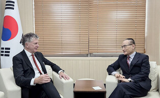 Top security advisers of S. Korea, Britain meet