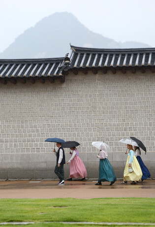 Rainy day in Seoul