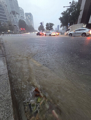 Torrential rain in Seoul