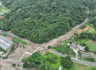Torrential rain in S. Korea