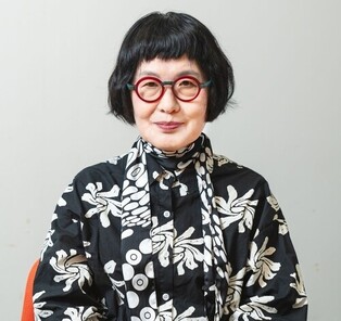 Poet Kim Hye-soon wins German literary prize for 'Autobiography of Death'