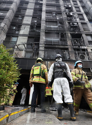 Fire at apartment building