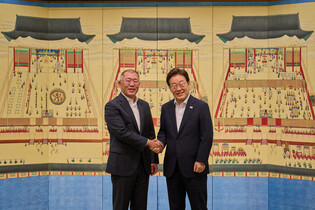 Lee meets with Hyundai Motor chief