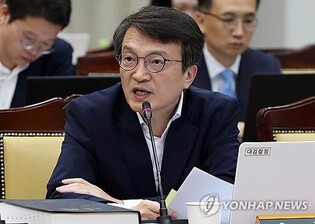 Lee appoints 4 vice ministerial officials