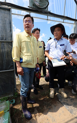 Candidate for ruling party's leadership race