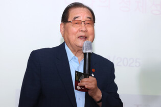 Chief of independence fighters' association