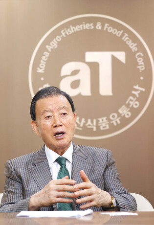 Chief of state-run agriculture trading corporation