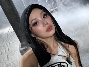 Choreographer Lee Jung "Immediately Thought of Shoulder Moves Upon Hearing KDH's ‘Soda Pop'"