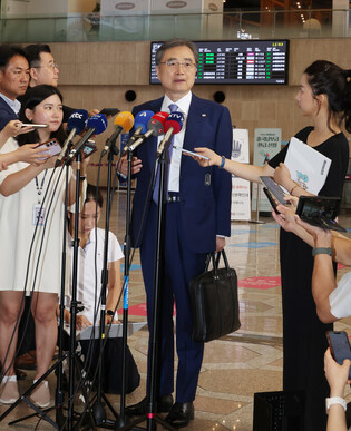 FM Cho to visit Japan, U.S. for talks with counterparts