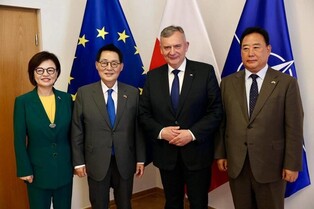 S. Korea's special envoys meet Polish defense official