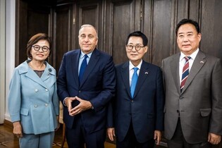 S. Korea's special envoys meet Polish senator