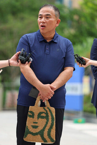 Power broker grilled in probe into ex-first lady