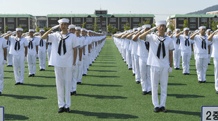 Sailors finish basic training