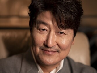 Song Kang-ho signs exclusive deal with Galaxy Corporation, home to G-Dragon