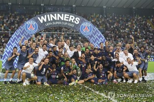 이강인, 시즌 첫 공식전부터 1호 골…UEFA 슈퍼컵선 '주연'