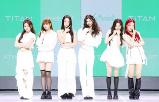 S. Korean girl group AtHeart