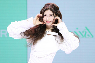 S. Korean girl group AtHeart