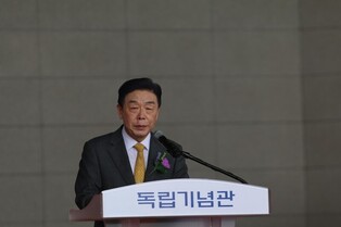김형석 독립기념관장 광복 80주년 경축식 기념사 논란 이어져