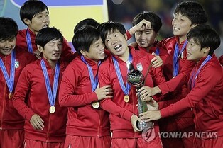 北, 제재로 스포츠 유니폼 자체 제작…'단상' 브랜드 부상