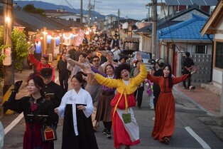 "100년 전 장터로 초대합니다"…영덕 근대건축물 배경 축제 개최