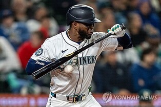 트리플A 재활 경기 나선 로블레스, 위협구에 배트 던져 퇴장