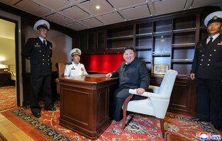 N.K. leader inspects destroyer Choe Hyon