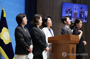 '방송3법' 처리한 與 "이젠 방통위 정상화…추석 前 처리"