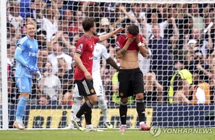 여전히 답답한 맨유…풀럼과 1-1 비겨 개막 2경기 연속 무승