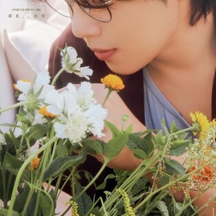 Lee Seok-hoon releases new mini album 'New, Usage'