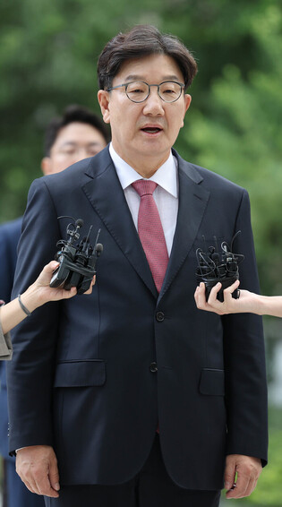 Ex-PPP floor leader grilled in bribery probe