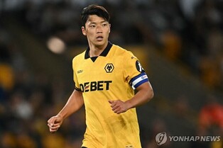 황희찬, 주장 완장 차고 81분…울버햄프턴, 리그컵 3라운드 진출
