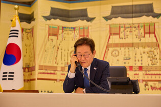 Lee holds phone talks with Kyrgyz president