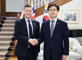 Trade ministers of S. Korea, Britain meet
