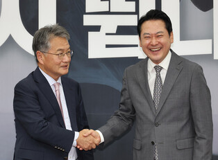 Opposition party's leader meets acting U.S. envoy