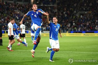 가투소 감독 첫선 이탈리아, 월드컵 예선 에스토니아전 5-0 대승