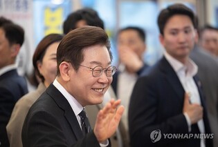 李대통령 "박찬욱 감독, 의미 있는 성과…영화인 버팀목 되겠다"