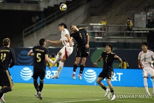 '스리백' 일본 축구, 멕시코와 평가전서 0-0 무승부